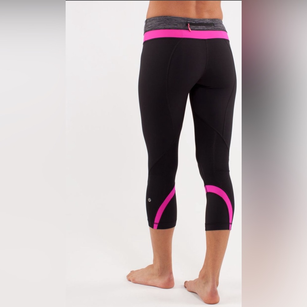 Lululemon Run: Inspire Crop II